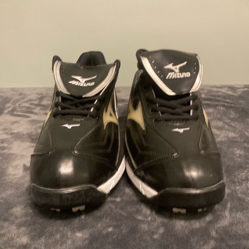 12.5 black Mizuno Classic G6 low switch Metal baseball cleats